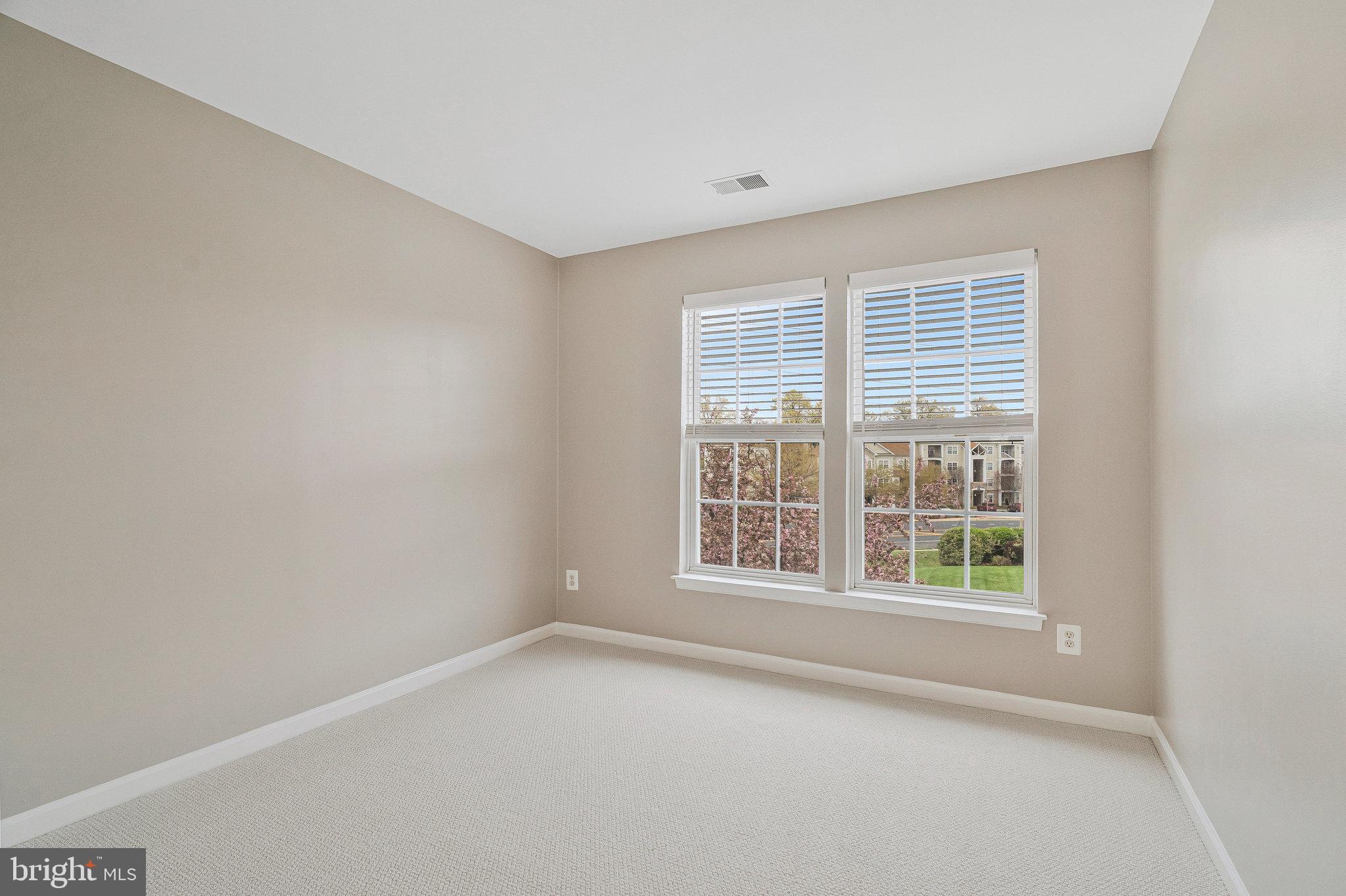 WELLESLEY - Residential