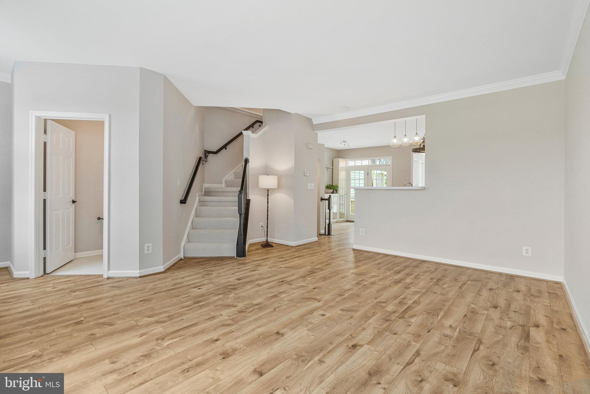 WELLESLEY - Residential