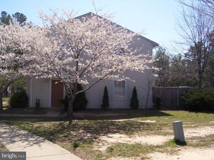 WESTBURY - Residential