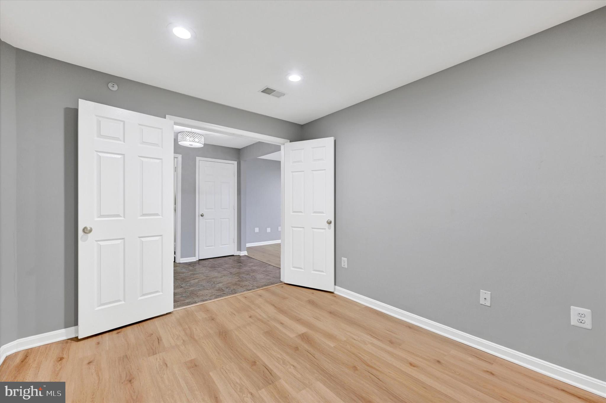 4500 CHAUCER WAY 403