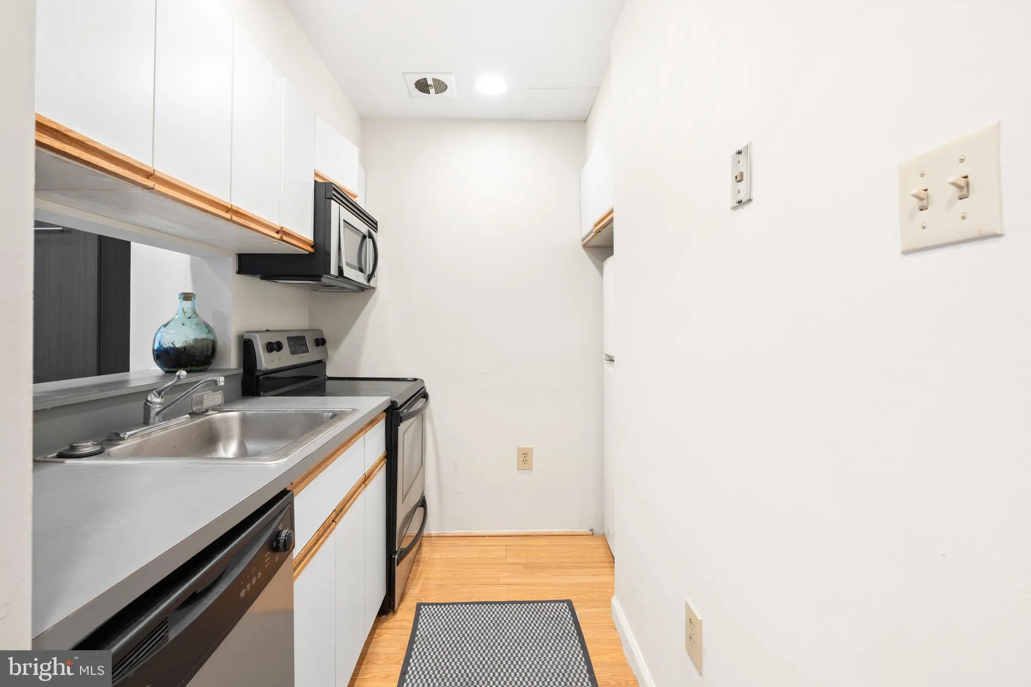 Philadelphia, Pennsylvania 19130, United States, ,1 BathroomBathrooms,Residential,Active,214791