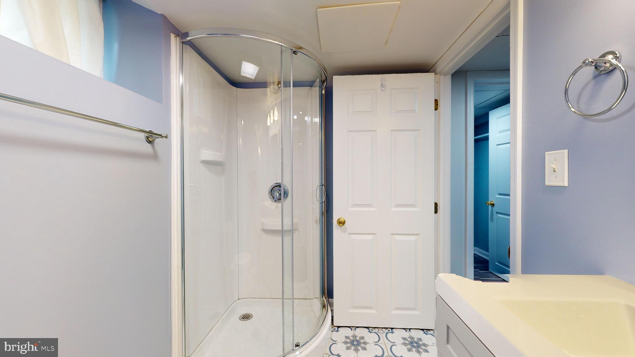 PARKVILLE HEIGHTS - Residential Lease