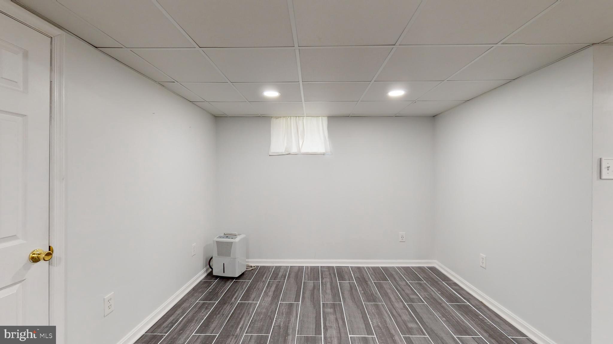 PARKVILLE HEIGHTS - Residential Lease