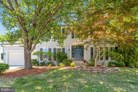Photo of 17701 Avenel Lane, DUMFRIES, VA 22026 (MLS # VAPW2120718)