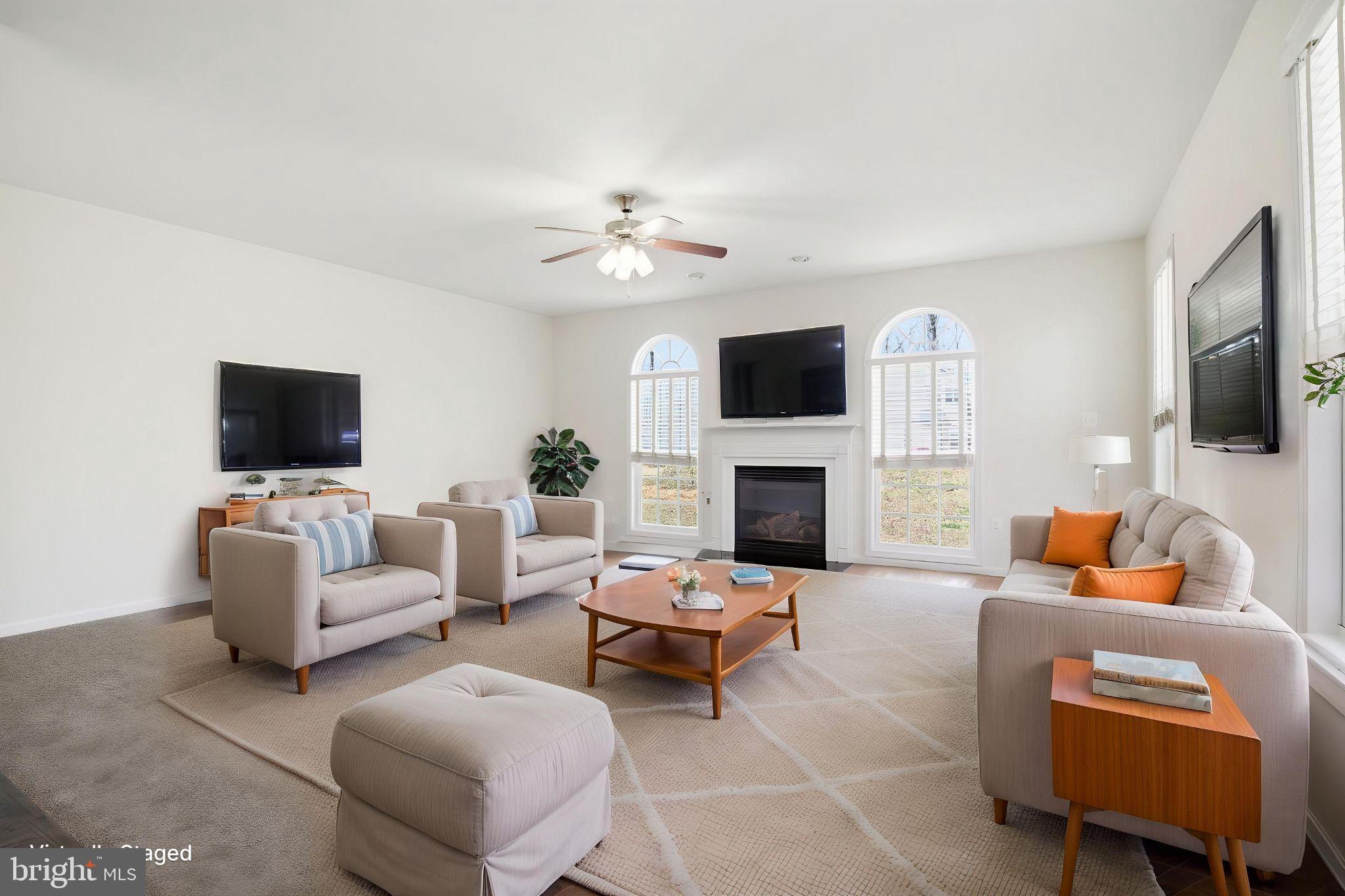 950 GROUSE POINTE DRIVE