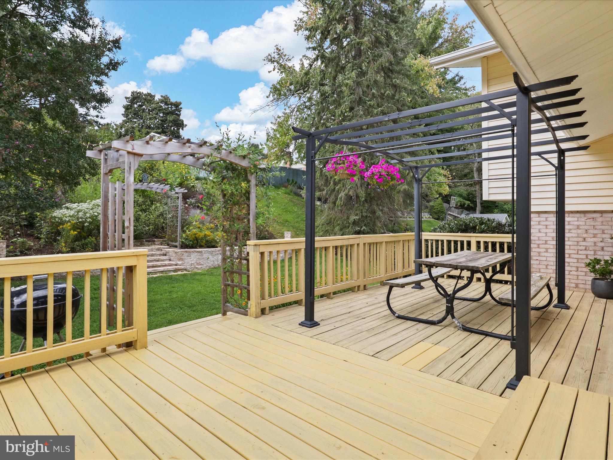 LAYHILL SOUTH - Residential