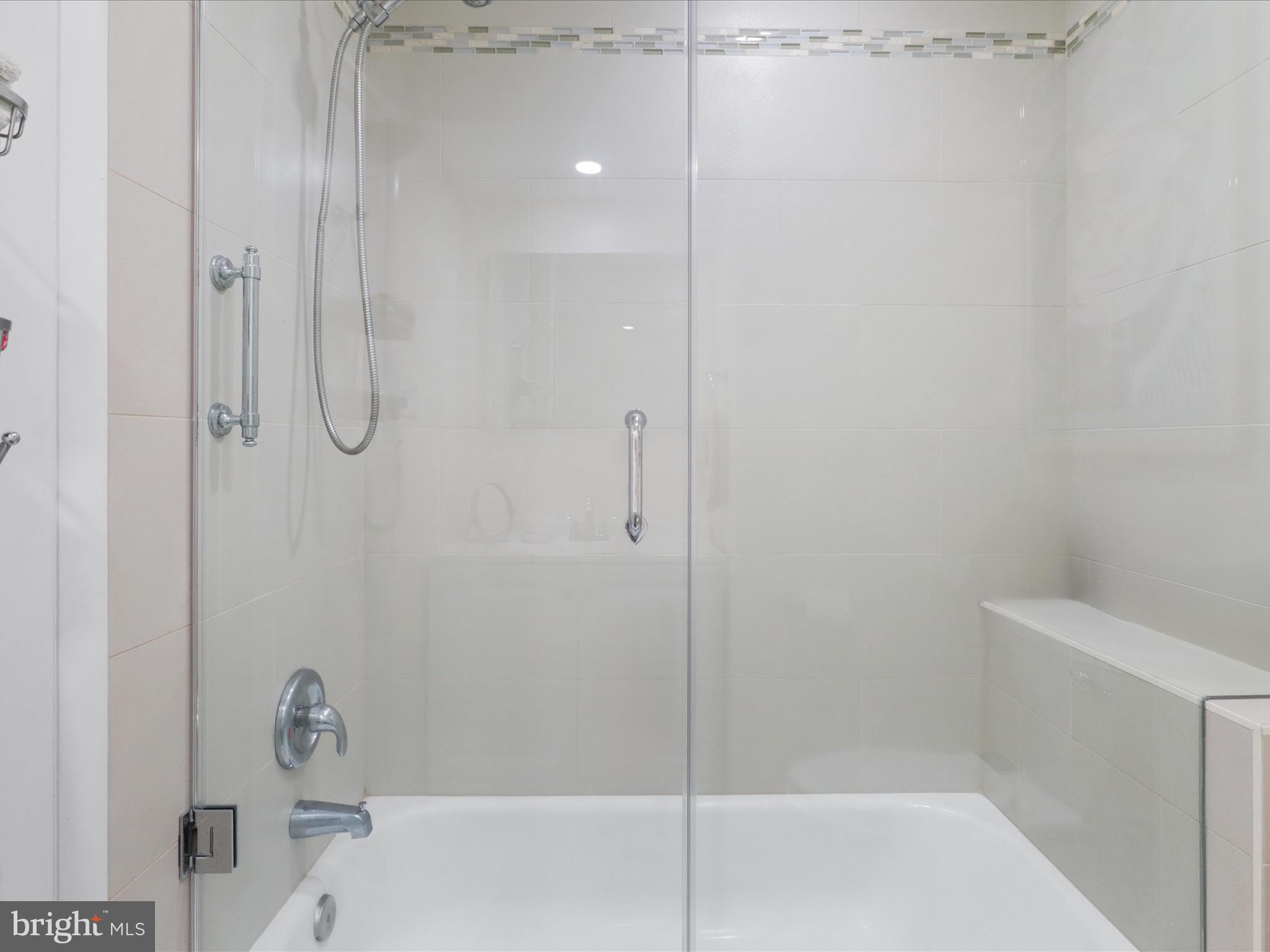 LAYHILL SOUTH - Residential