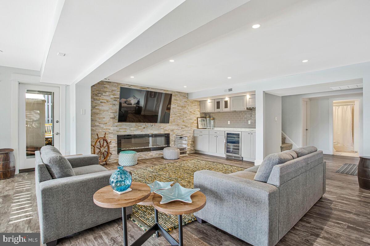 CAPE ST JOHN - Residential Lease