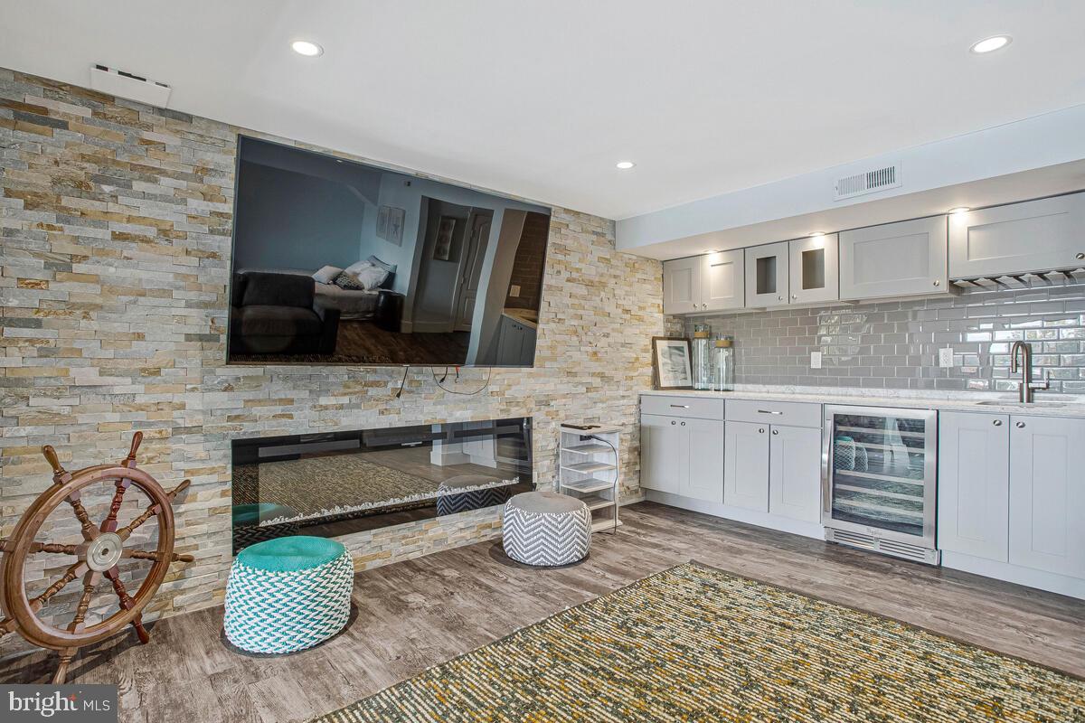 CAPE ST JOHN - Residential Lease