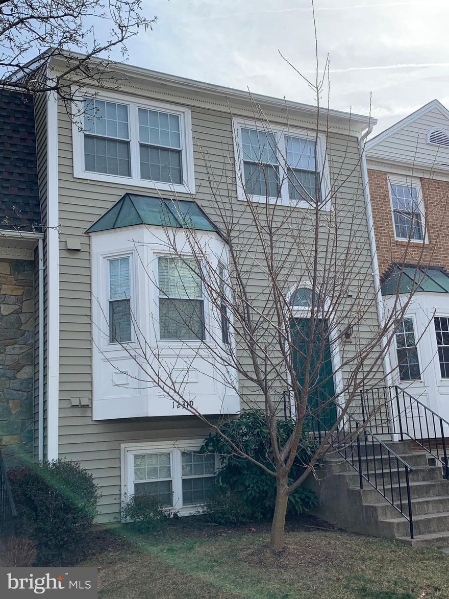 Beautiful and Bright Fair Ridge Townhouse. Eat in Kitchen with Granite and SS Appliances. Separate Dining Room. Vaulted ceiling in Master BR and huge MBA. Huge 2nd BR and Private BA. Walkout Basement with Recreation RM and Guest RM with Full BA. Large deck and Patio. Pet is case by case.