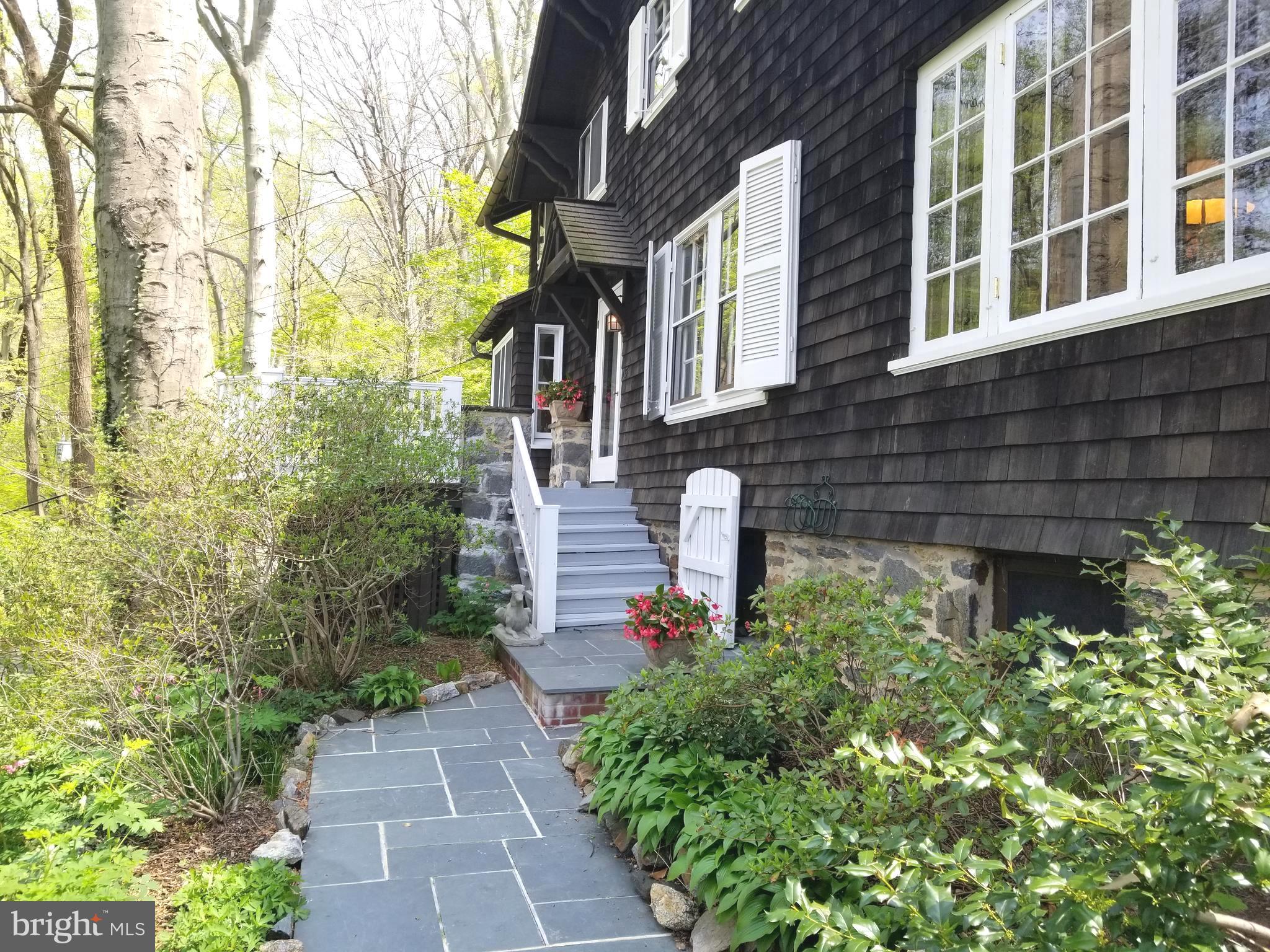 ROLAND PARK - Residential