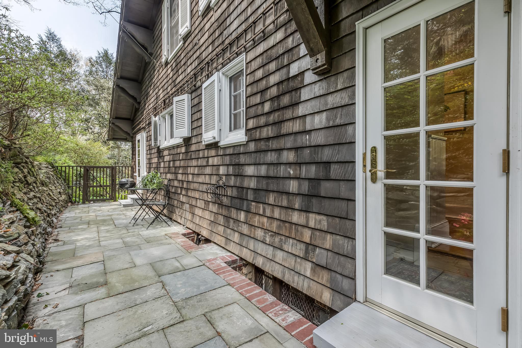 ROLAND PARK - Residential