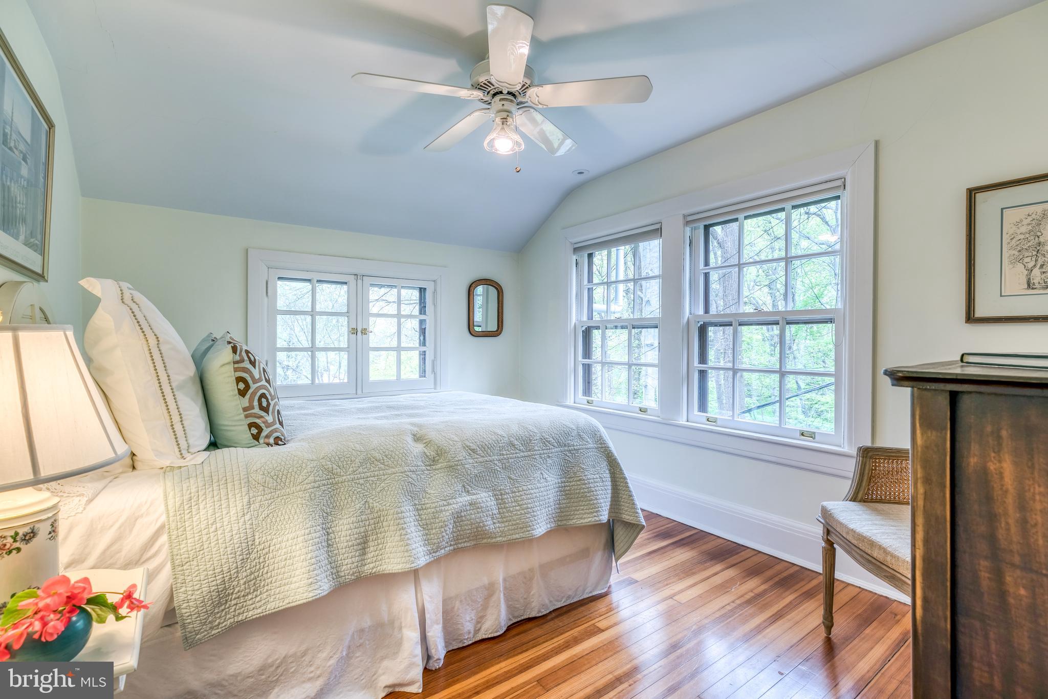 ROLAND PARK - Residential