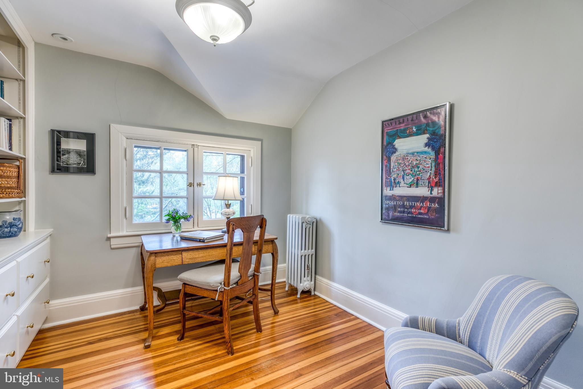 ROLAND PARK - Residential