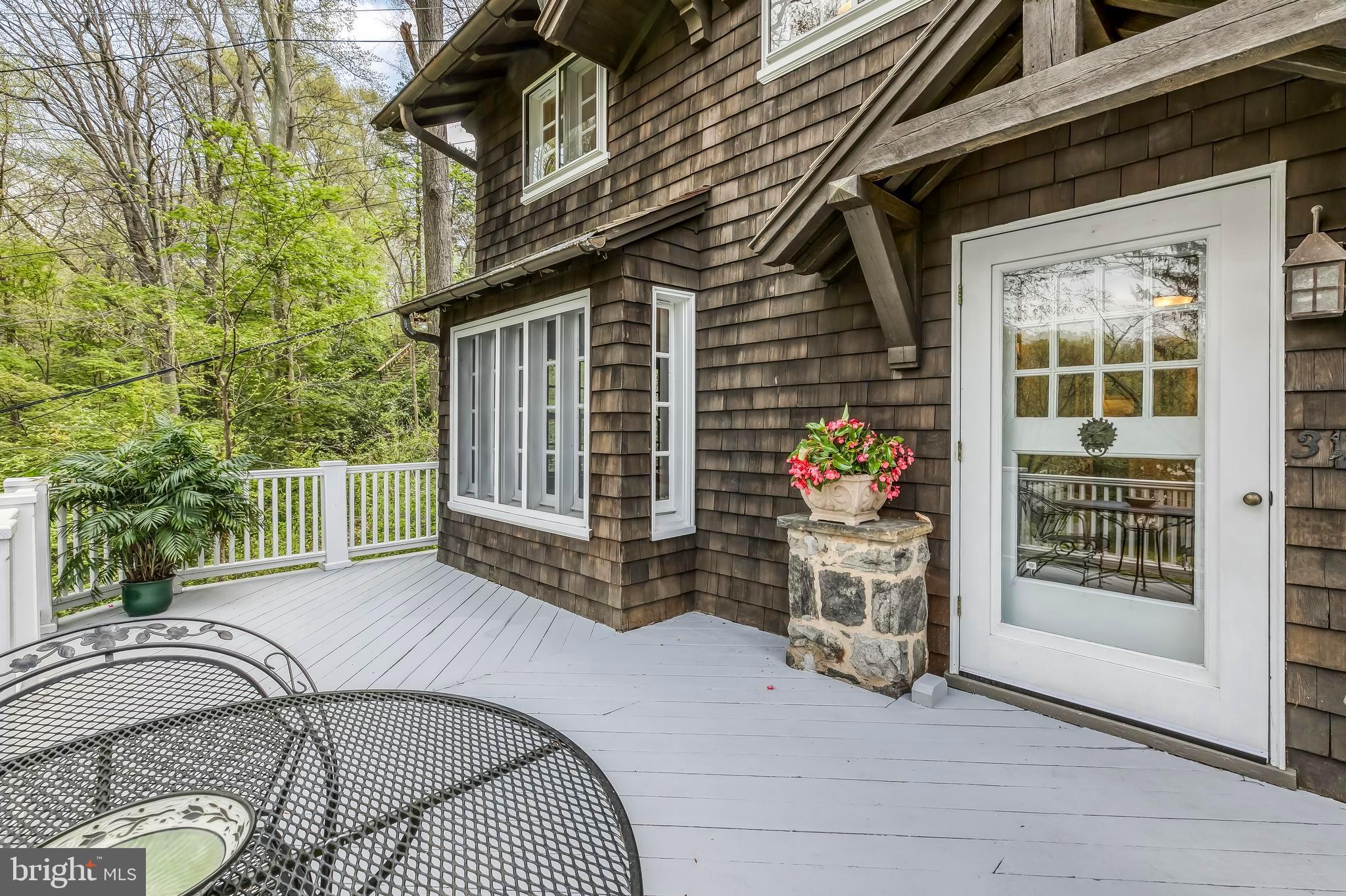 ROLAND PARK - Residential