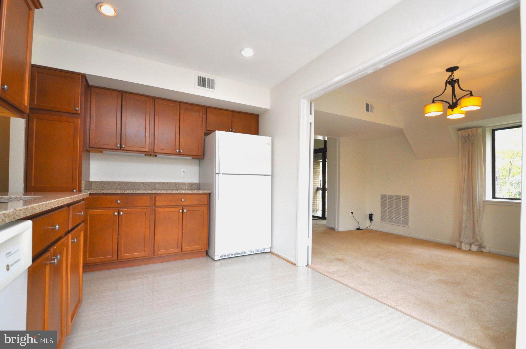 1659 PARKCREST CIRCLE C