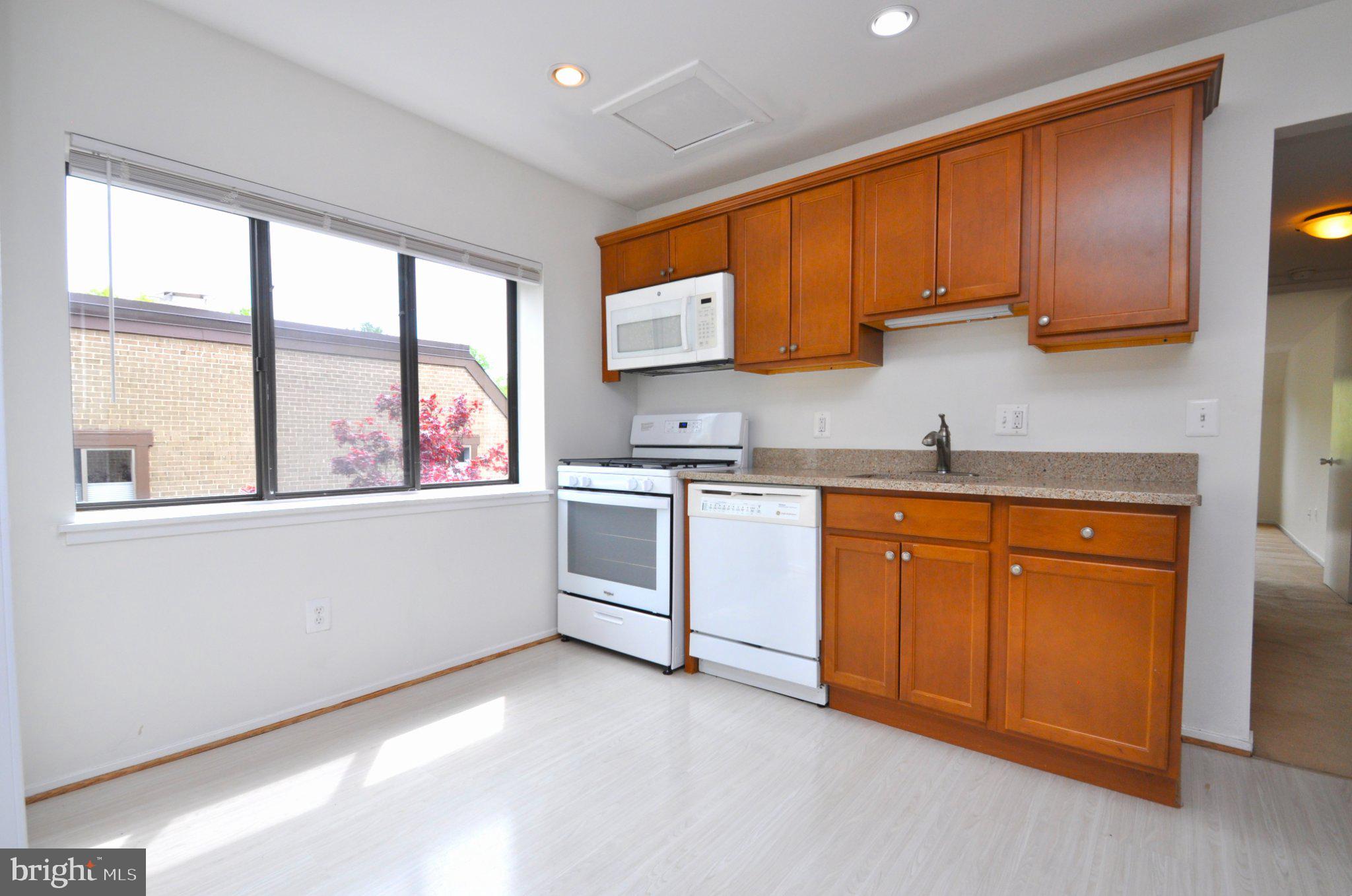 1659 PARKCREST CIRCLE C