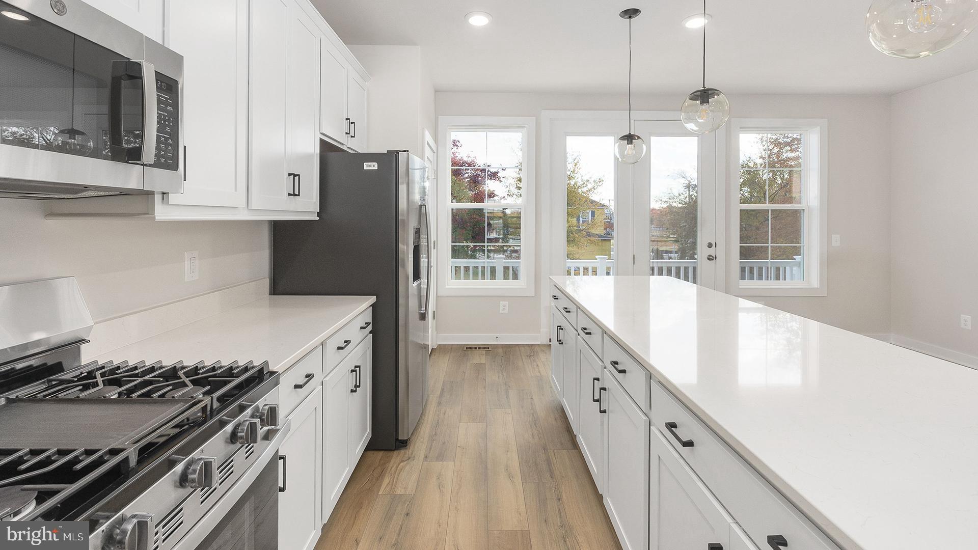 MARY'S LANDING - Residential