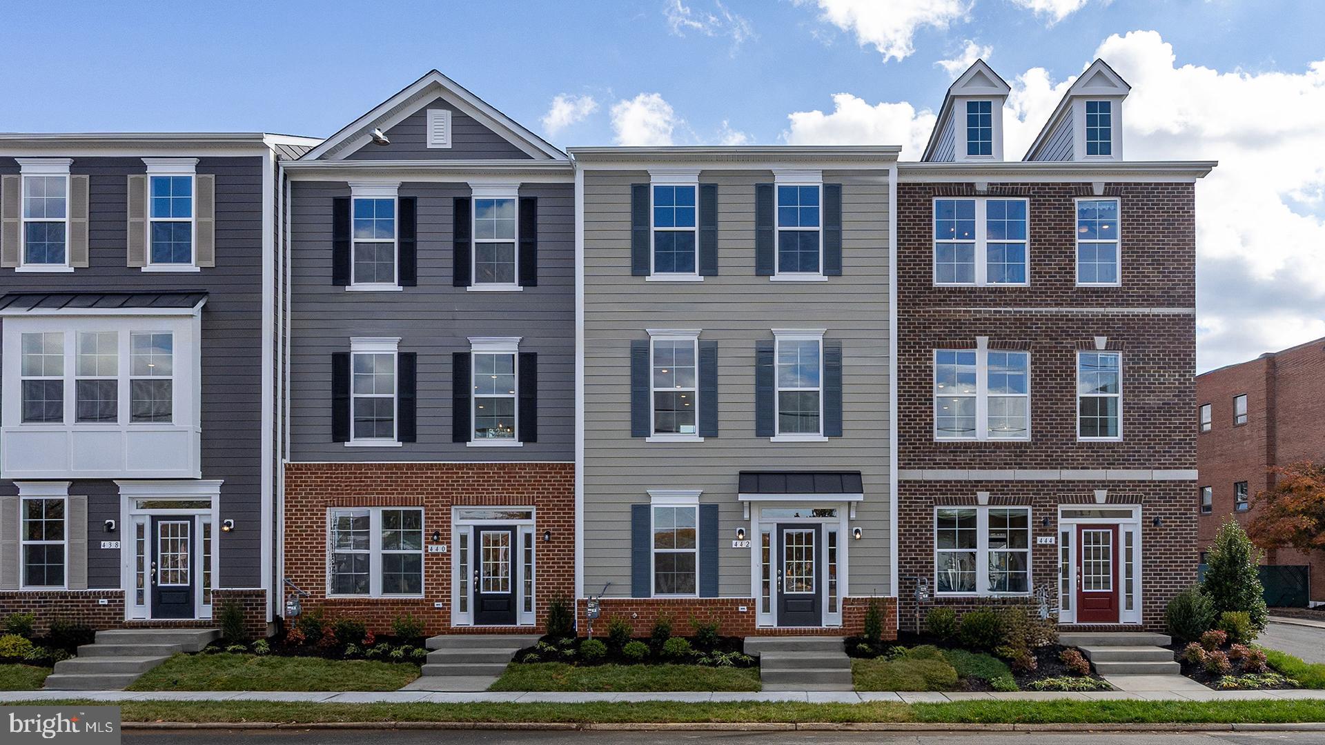 MARY'S LANDING - Residential