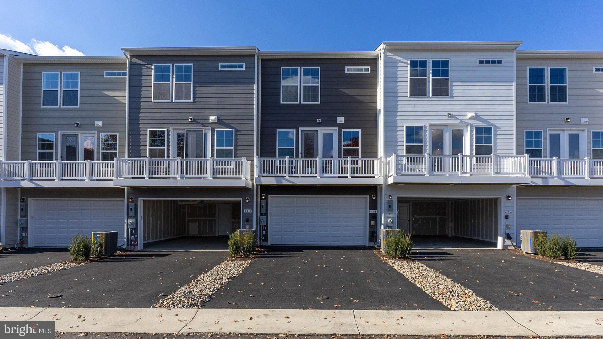 MARY'S LANDING - Residential