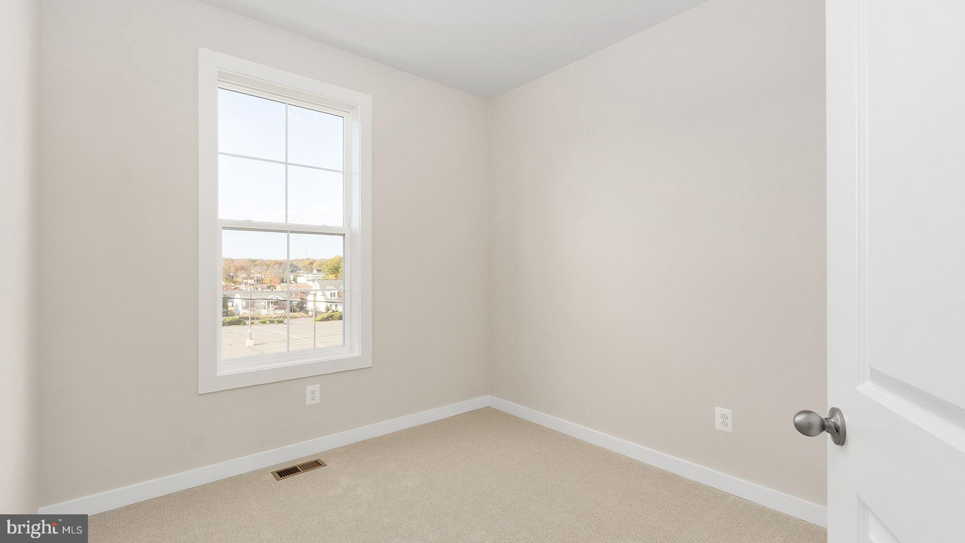 MARY'S LANDING - Residential