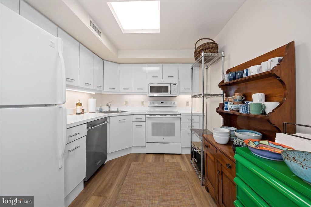 Photo of 1100 Lovering Avenue #406, WILMINGTON, DE 19806 (MLS # DENC2099002)