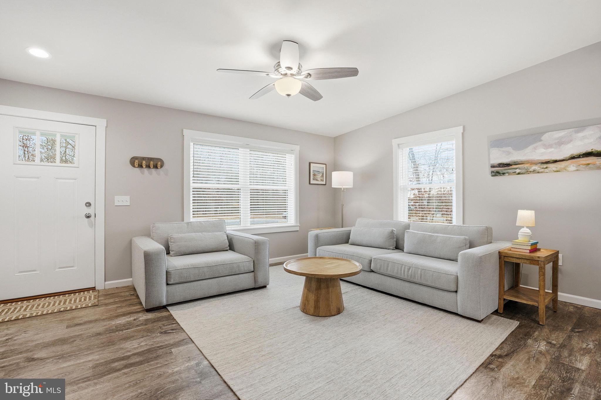 EDGEWOOD BAY - Residential