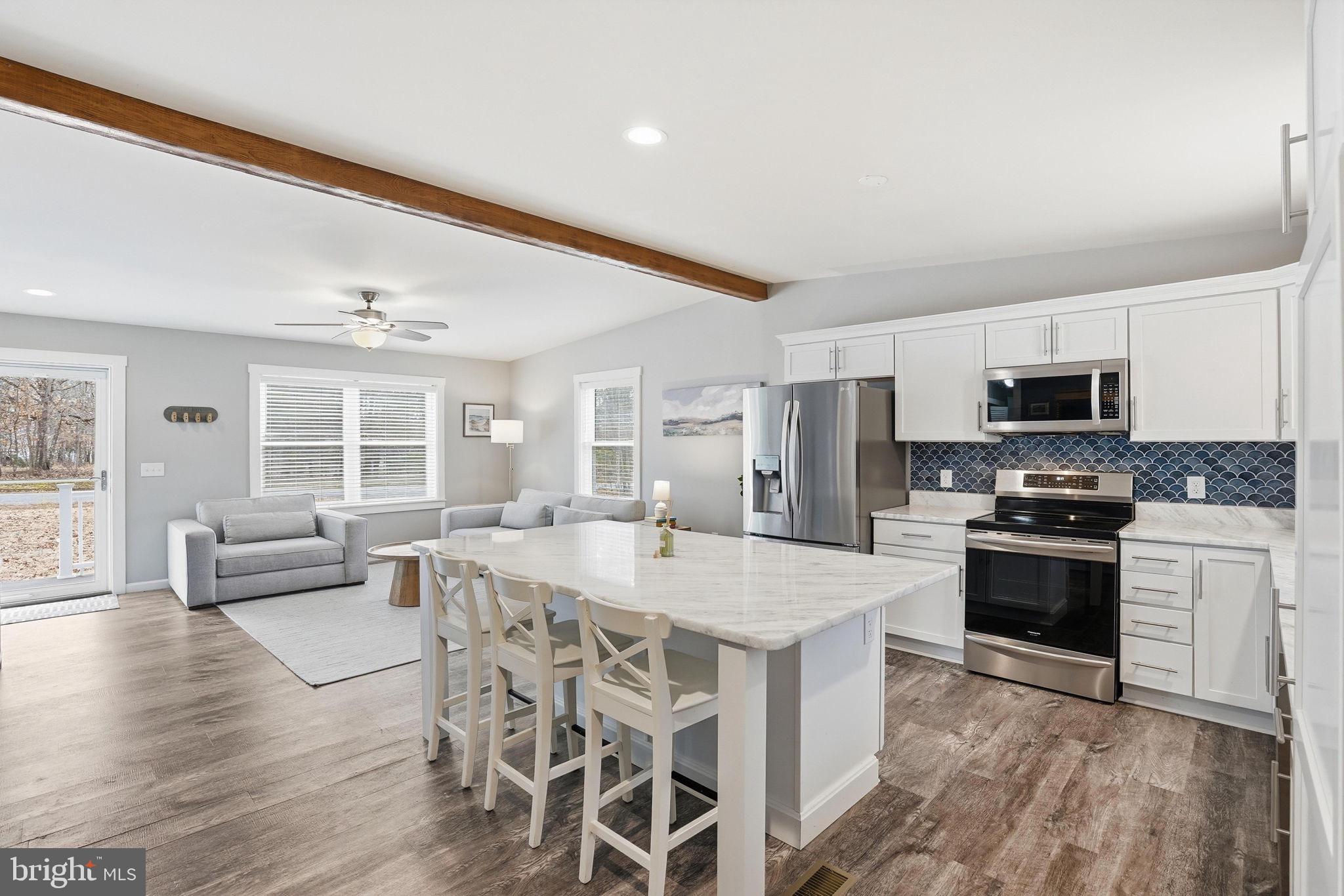 EDGEWOOD BAY - Residential