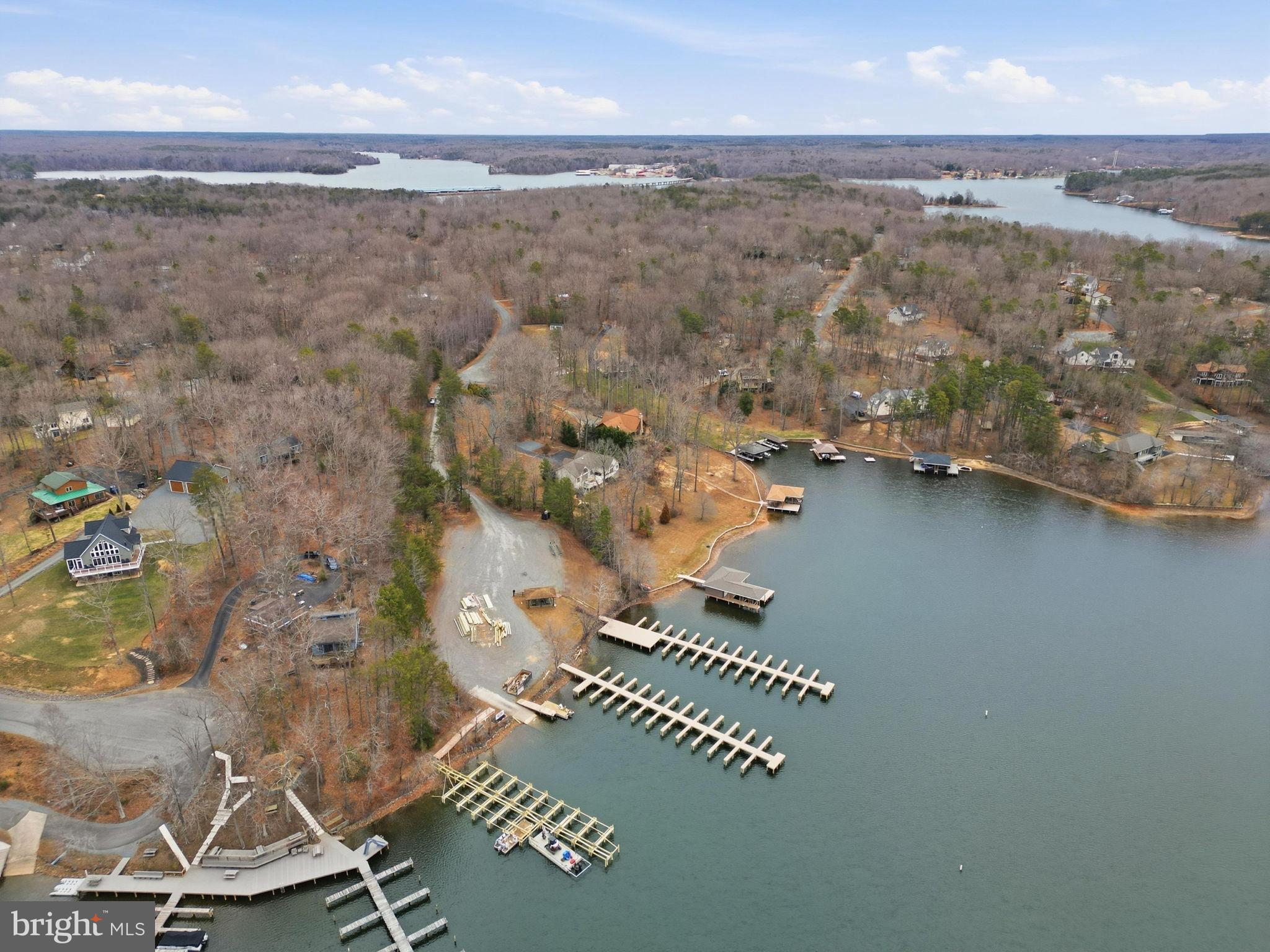EDGEWOOD BAY - Residential