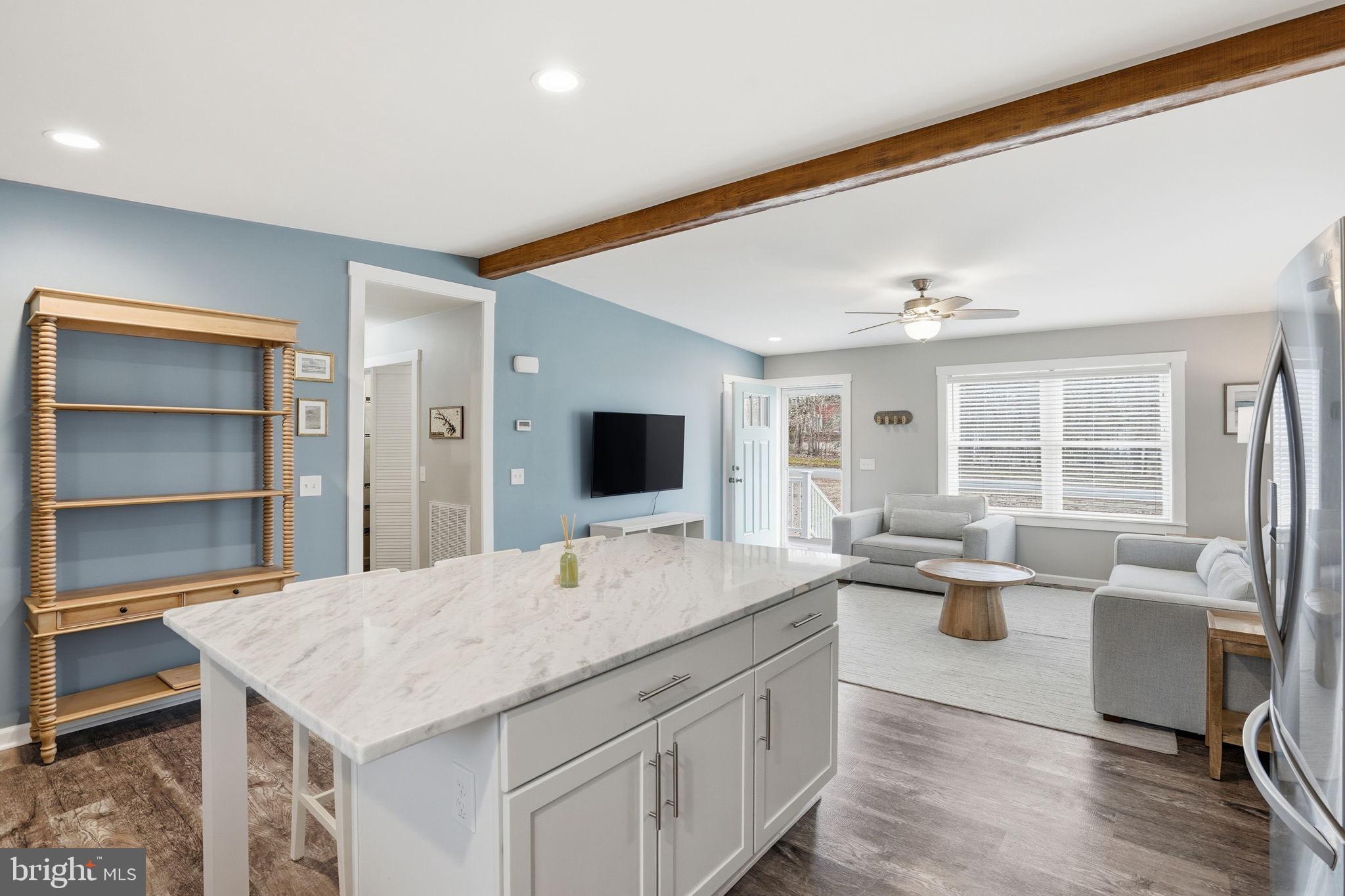 EDGEWOOD BAY - Residential