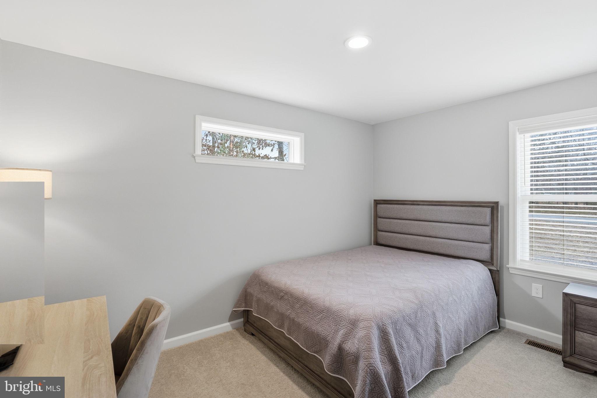 EDGEWOOD BAY - Residential