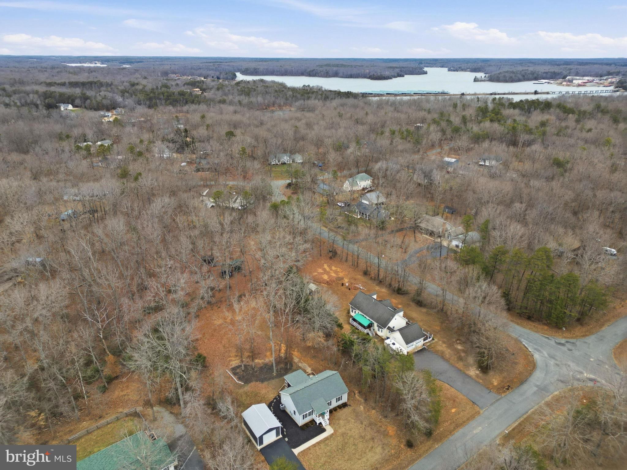EDGEWOOD BAY - Residential