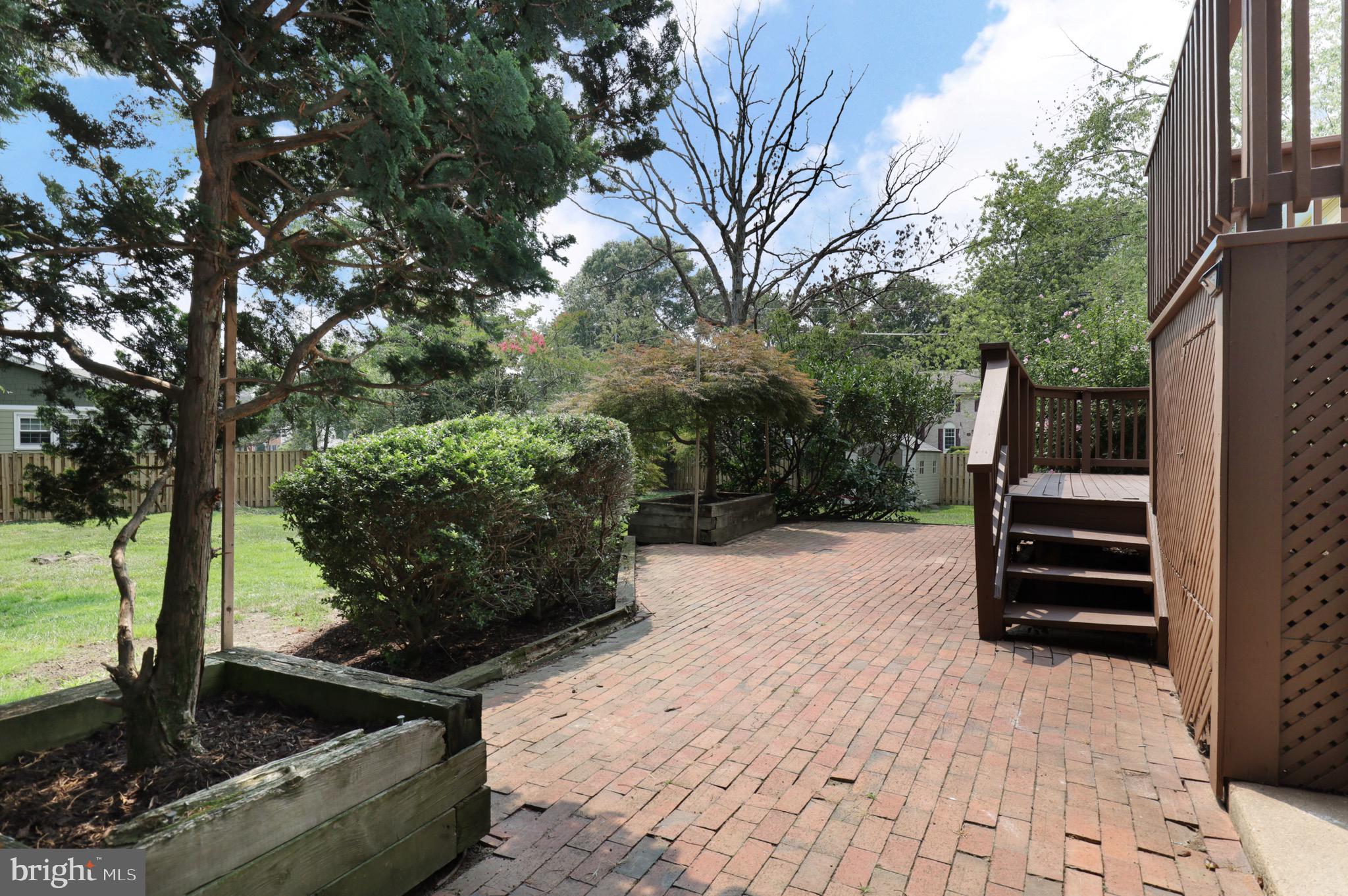 COLLINGWOOD SPRINGS - Residential