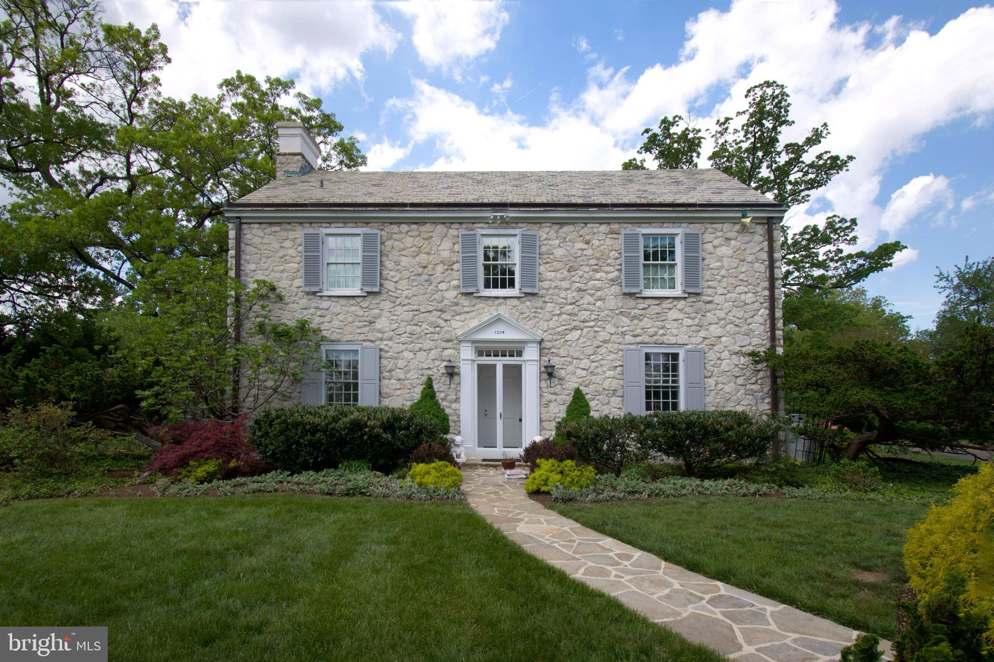 1204 STEVENSON LANE