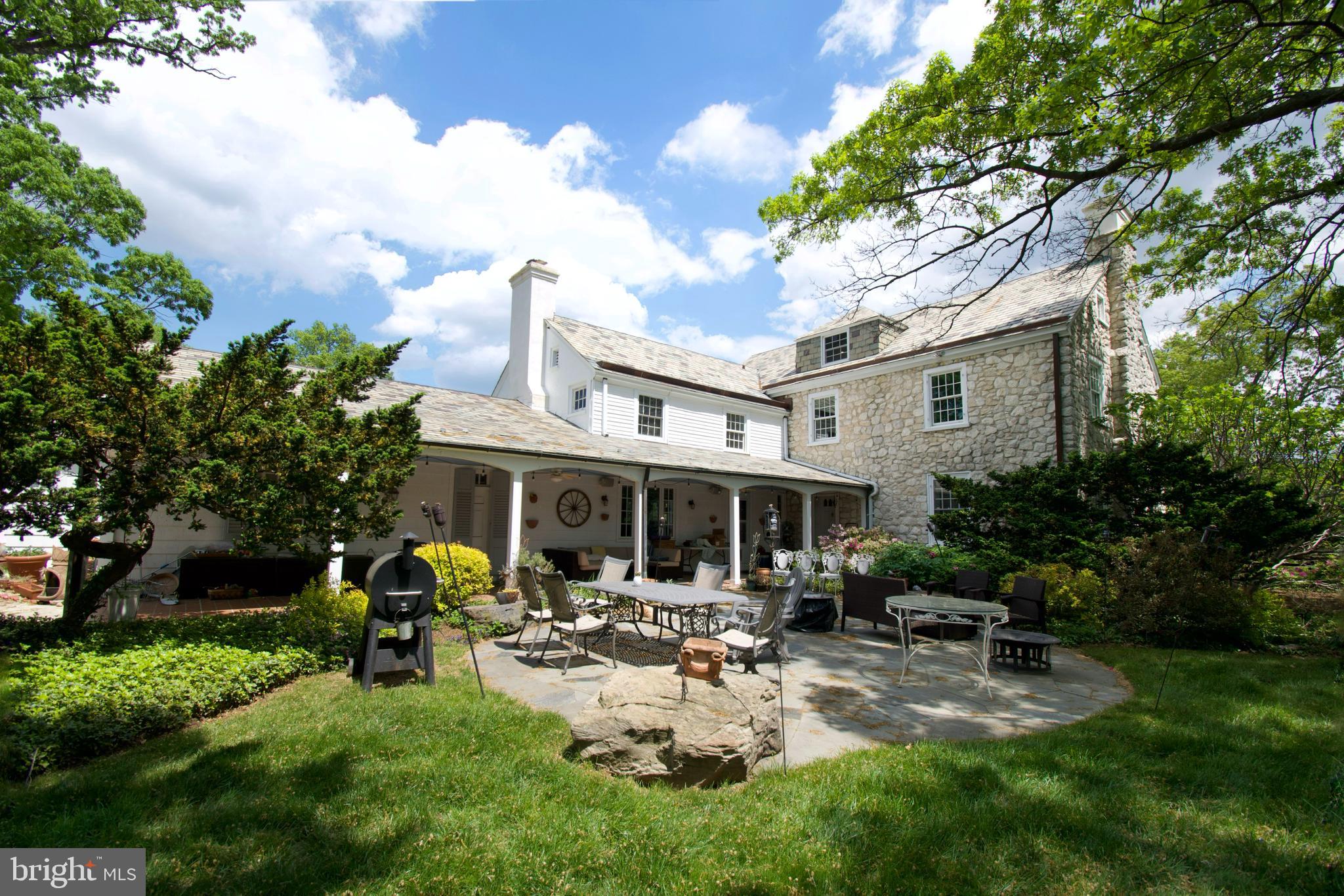 1204 STEVENSON LANE