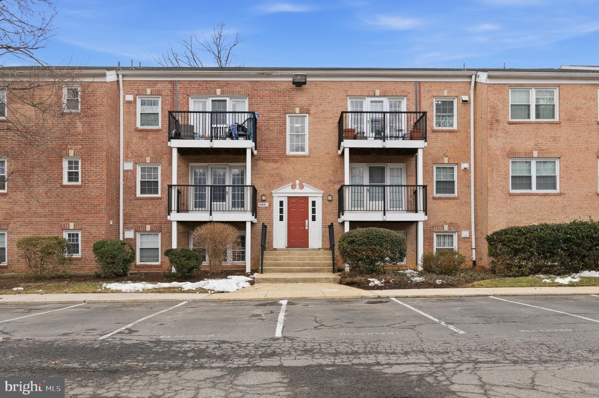 FOXCROFT COLONY CONDOS - Residential