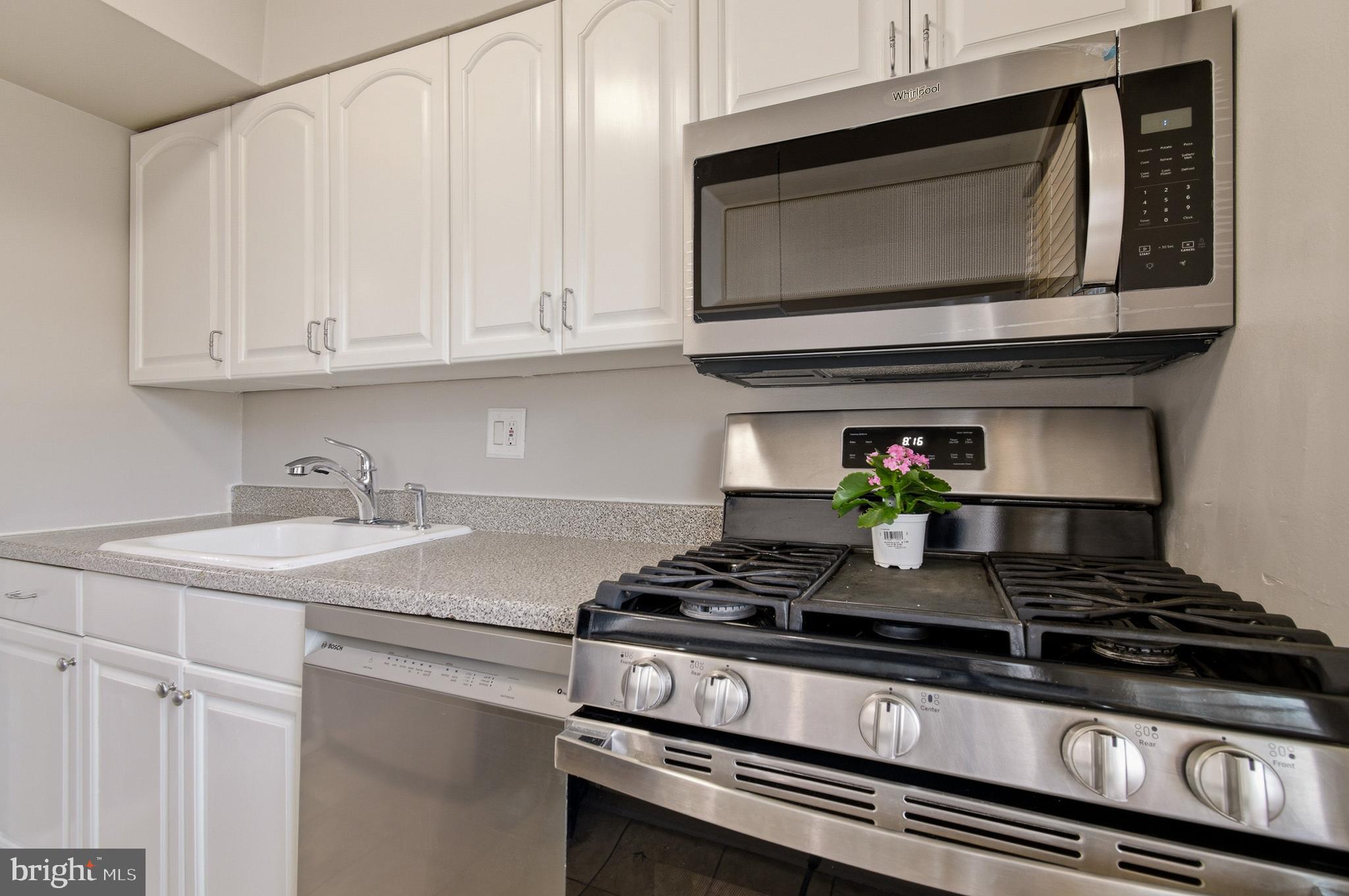 FOXCROFT COLONY CONDOS - Residential