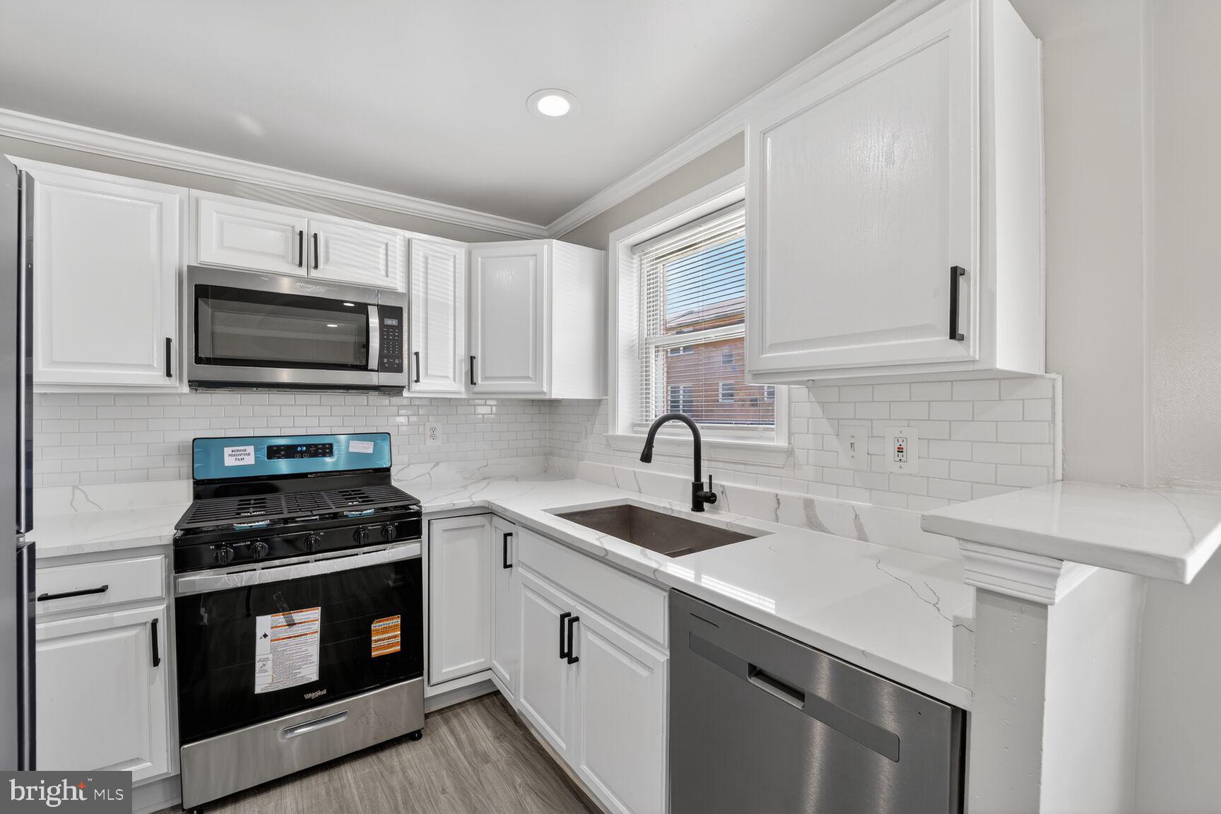 OLD TOWNE VILLAGE CONDOMINIUMS - Residential