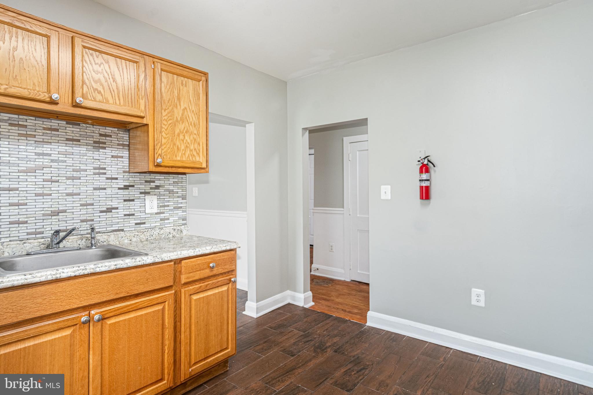 MIDDLE RIVER - Residential Lease