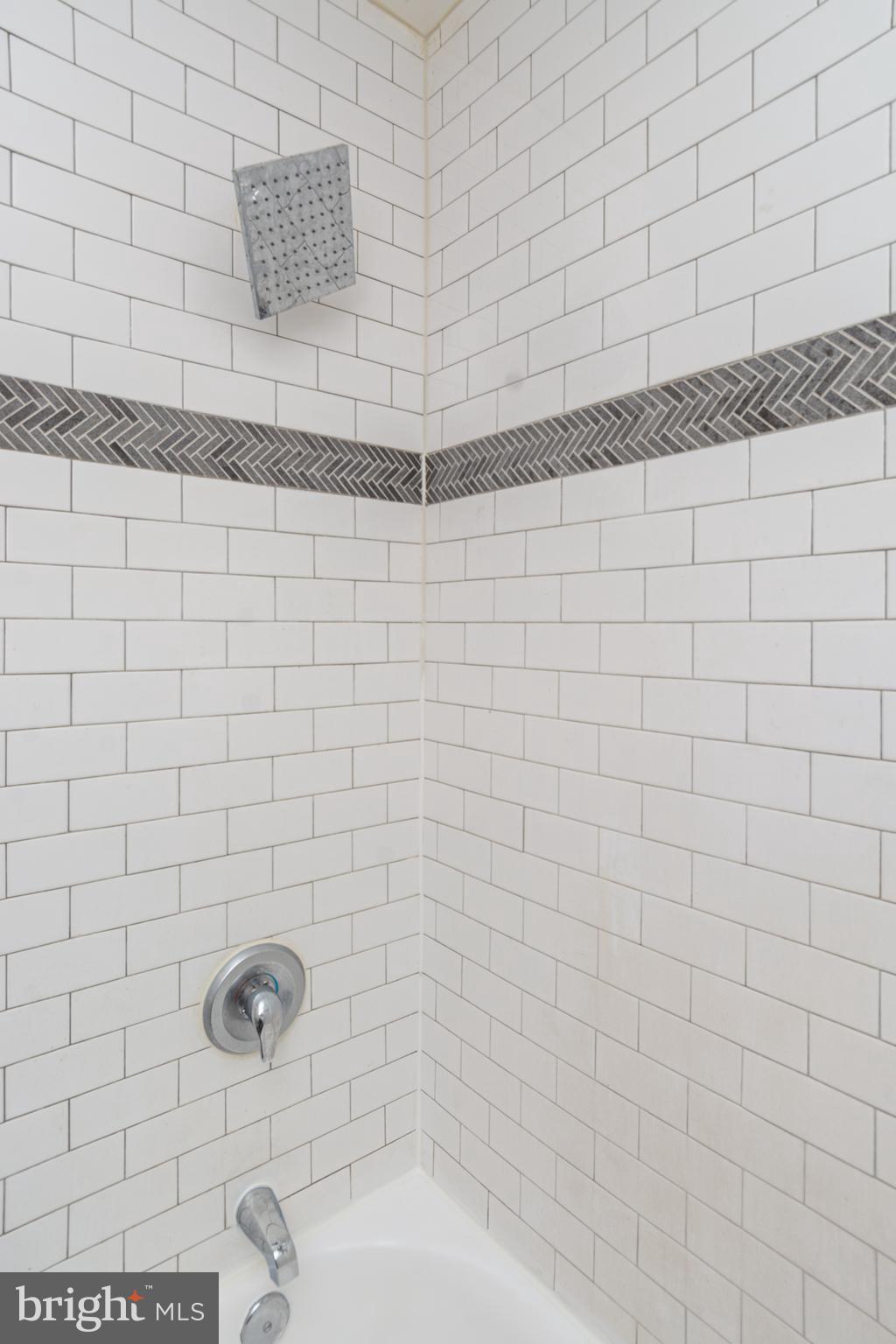 MIDDLE RIVER - Residential Lease