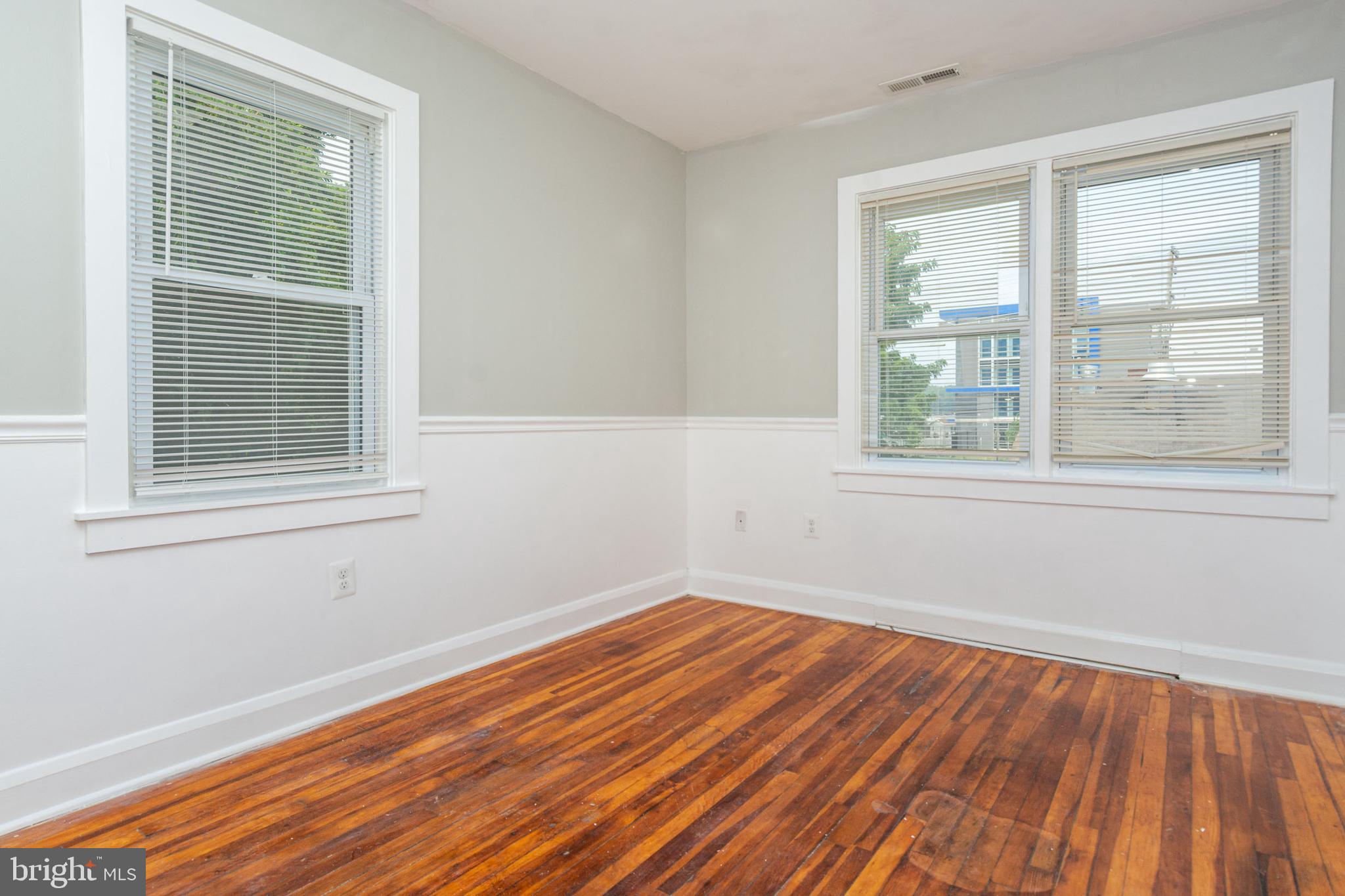 MIDDLE RIVER - Residential Lease