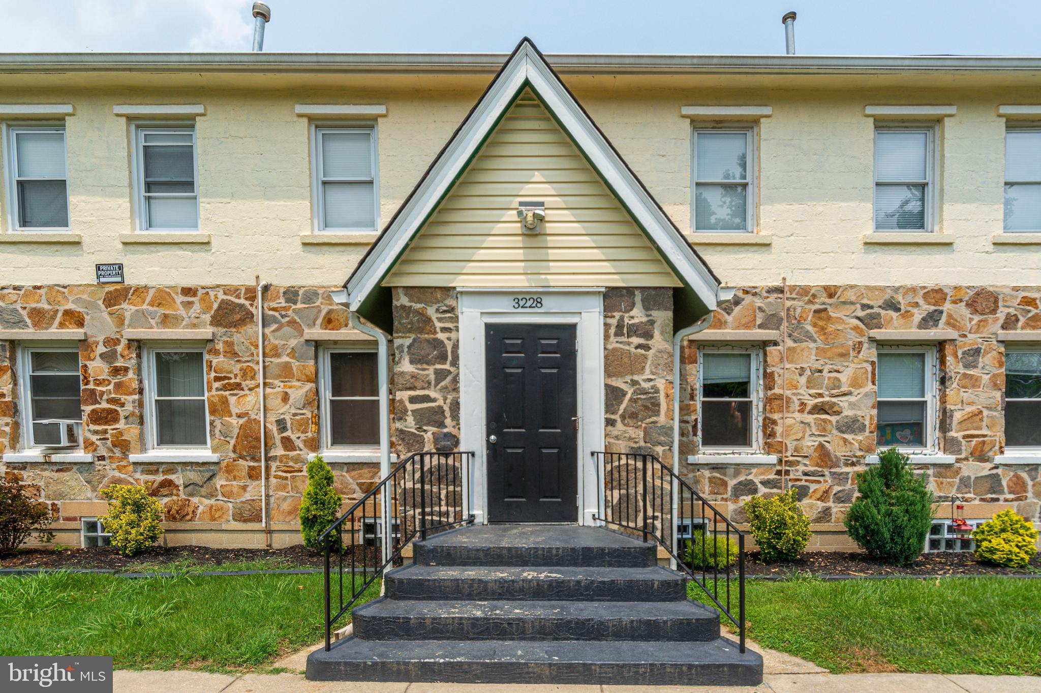 MIDDLE RIVER - Residential Lease