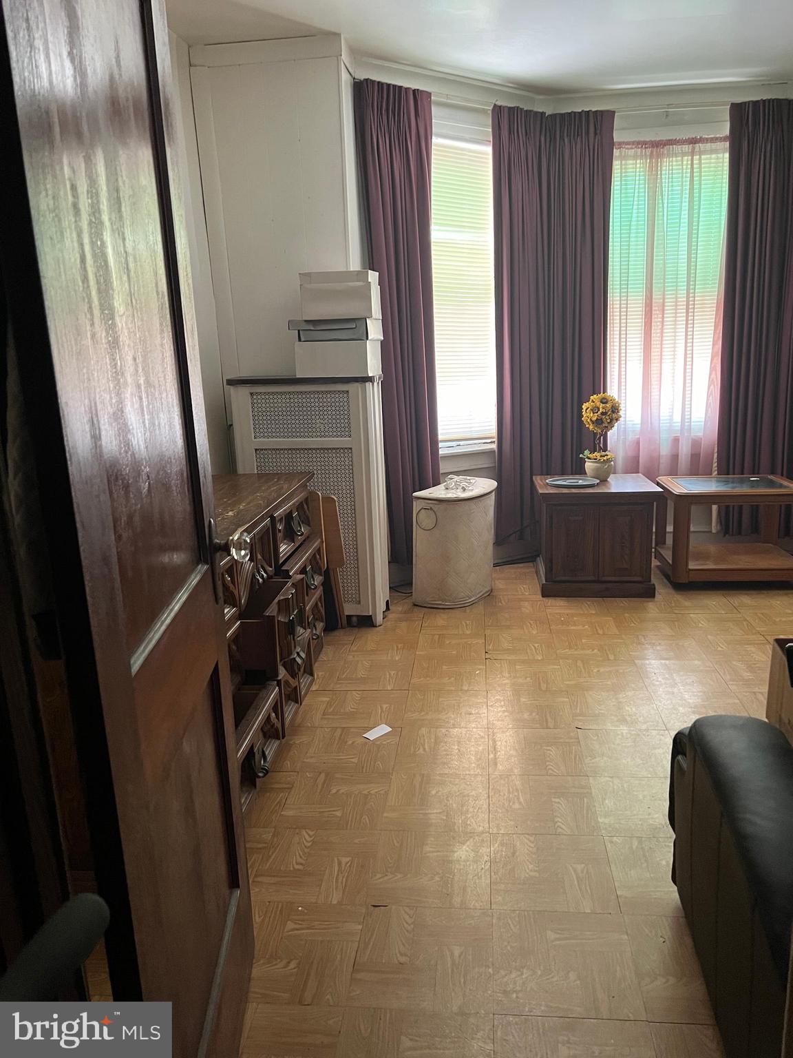 OAK LANE - Residential