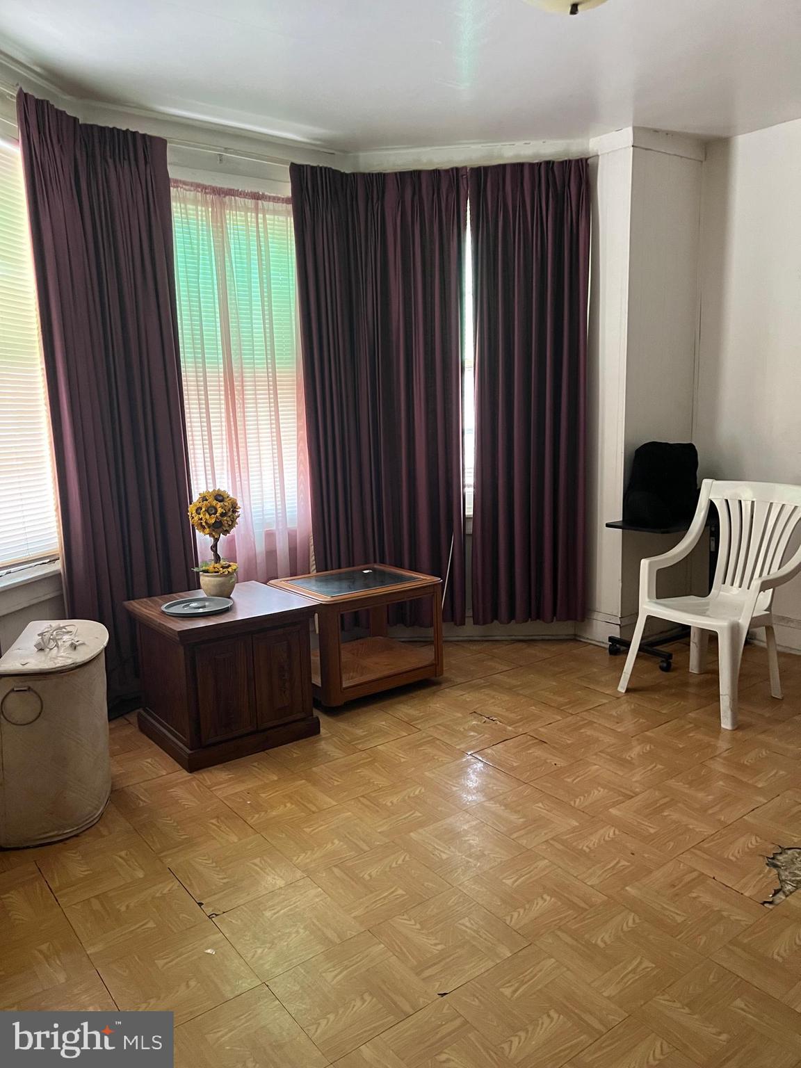 OAK LANE - Residential