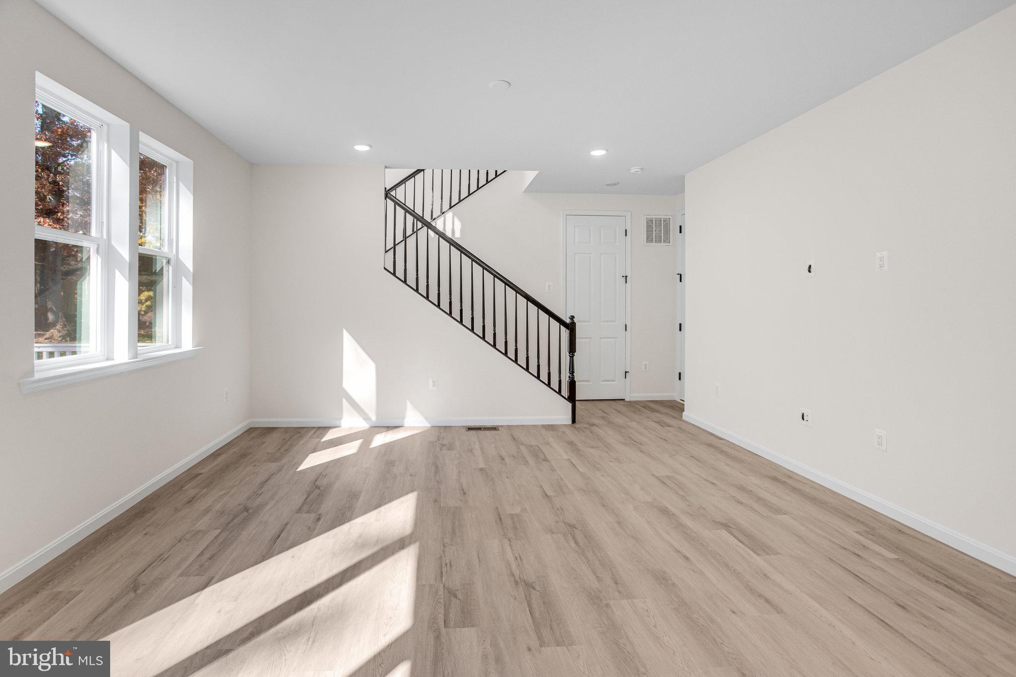 WILDERNESS SHORES - Residential