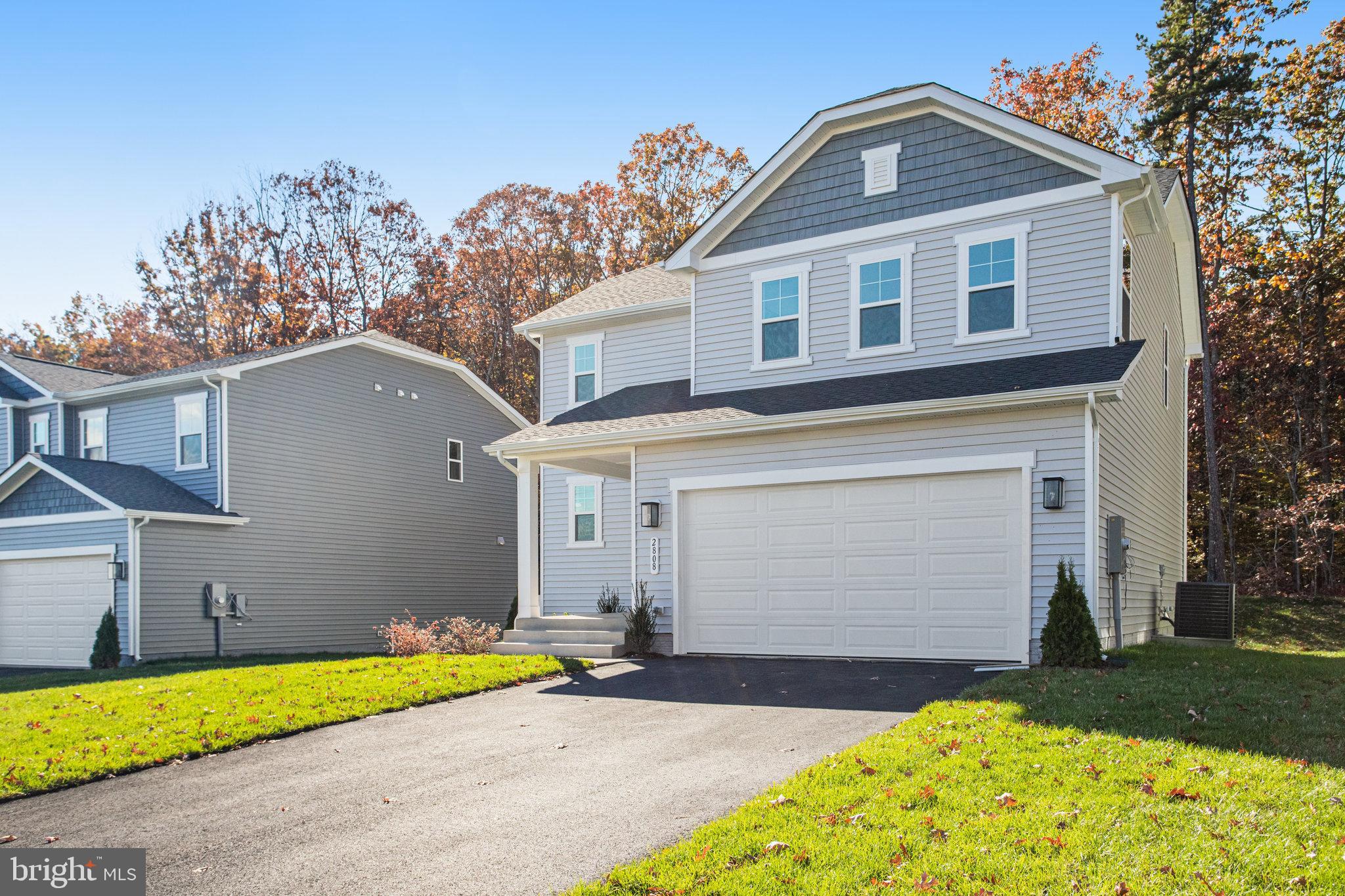 2808 WHITE TAIL DRIVE