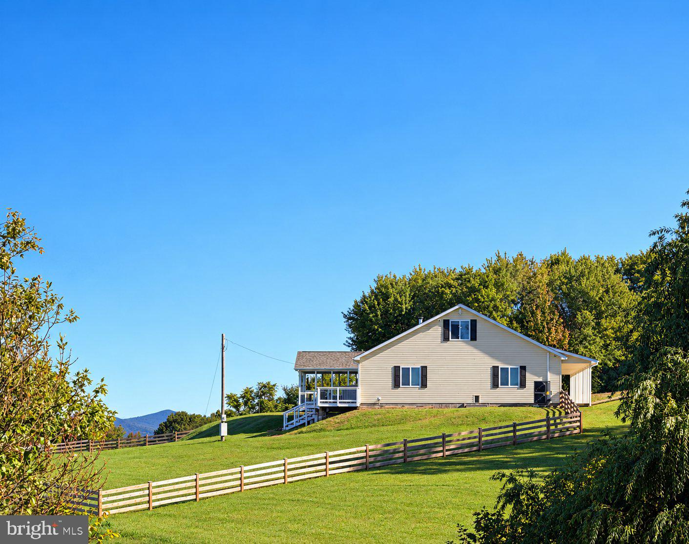 633 MID HAINES ROAD