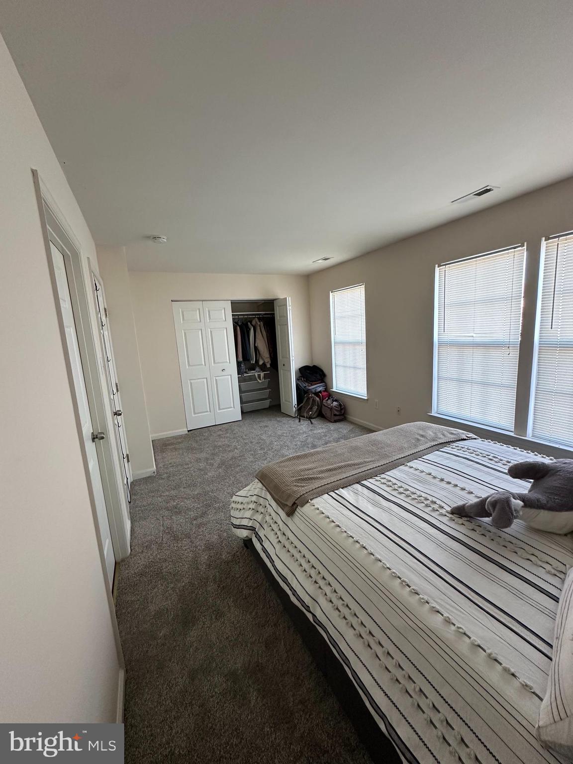 TERRACE AT MONTGOM - Residential Lease