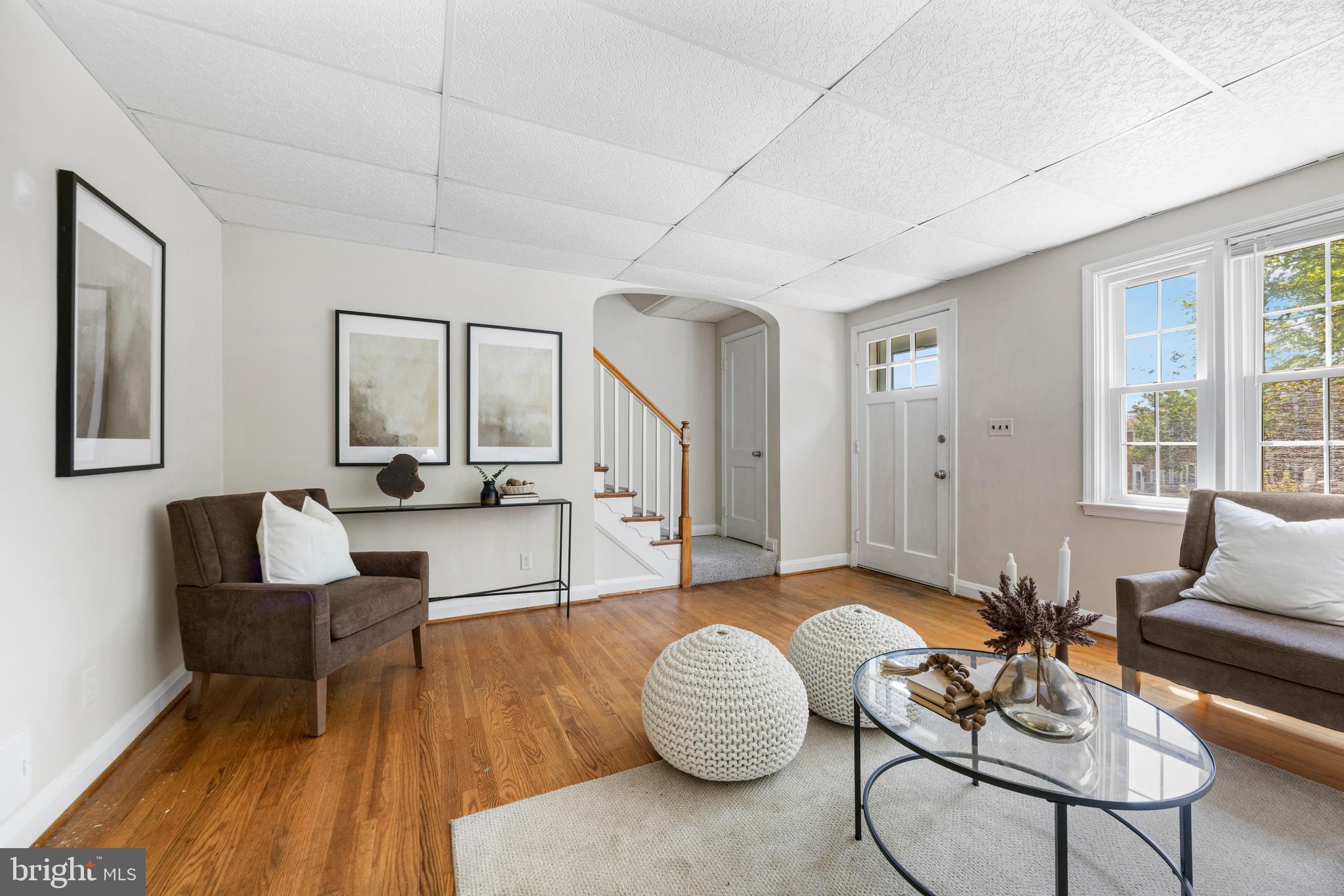 5506 N MEDWICK GARTH