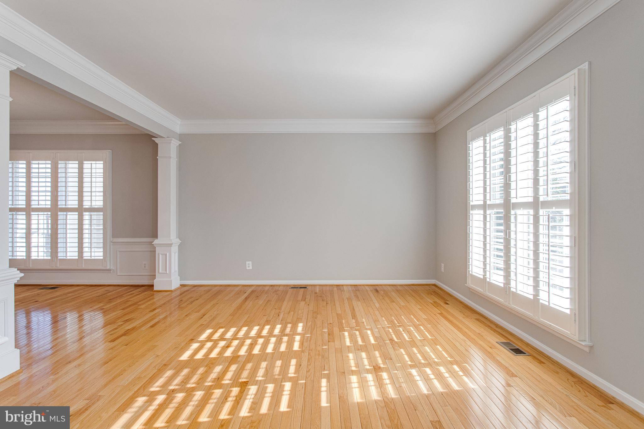 LAUREL HILL LANDBAY - Residential Lease